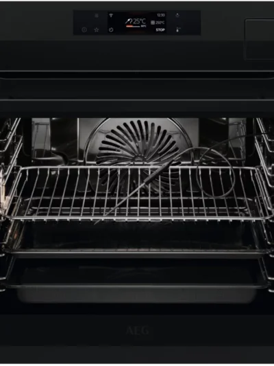 Four encastrable AEG BSE798380T SteamPro