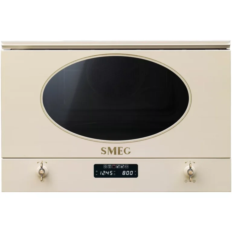 Choisir ce produit pour quel usage ? Installation : encastrable Idéal pour : réchauffer et décongeler Volume : 22 L Adapté pour : plat lasagnes Cuisiner avec la fonction four Maintien au chaud : Non Fonctions du micro ondes Grill : Oui Puissance du grill : 1.250 W Décongélation : manuelle et automatique, permet d’adapter automatiquement la durée en indiquant le type et le poids des aliments Puissance du micro ondes : 850 W Le saviez vous ? : Il faut différentes puissances selon le plat Nettoyage / entretien Matière de la cavité : inox, est une matière résistante avec une longue durée de vie Nettoyage : manuel, peut être simplifié avec un bol d’eau et un jus de citron chauffé au micro ondes pour ramollir les résidus Equipement et confort d’utilisation Aménagement intérieur : sans plateau, permet de réchauffer tous types de plats de façon homogène grâce au revêtement de la cuve Diamètre du plateau : sans plateau Type de commande : boutons Affichage de l’heure : Oui Sécurité enfant : Oui Rappel sonore de fin de cuisson : Oui Le saviez vous ? : Certaines matières ne sont pas conseillées au micro-ondes : matières métalliques, plastique non compatible, la terre cuite ou encore le cristal Connecté : Non Finition et design Type d’ouverture : latérale avec bouton Couleur : Crème Couleur d’affichage : Blanc Eclairage intérieur : Oui Dimensions L x H x P : 59.5 x 39 x 33.4 cm Dimensions d’encastrement l x h x p : 56.8 x 36.5 x 32 cm Poids net : 22,0 kg Hauteur niche d’encastrement : Micro ondes hauteur 38 cm Le saviez vous ? : Prenez soin de laisser un espace minimum de 10cm à l’arrière de l’appareil et de 20cm au dessus pour éviter la surchauffe Informations complémentaires Fabriqué en : Portugal Disponibilité des pièces détachées (données fournisseur) : Pendant 10 ans, à compter de la date d’achat Le saviez vous ? : Selon la norme NFC 15-100, le micro ondes doit être branché sur une prise indépendante de 20A Micro-ondes encastrable SMEG MP822PO : l’alliance de l’élégance et de la performance Design et intégration parfaite Le micro-ondes SMEG MP822PO, avec son volume net de 22 litres, est conçu pour s’intégrer harmonieusement dans les meubles hauts de votre cuisine grâce à son esthétique encastrable. Doté d’une alimentation électrique et de commandes électroniques intuitives, ce modèle arbore des manettes de commande de style colonial en couleur crème, offrant une touche d’élégance et de raffinement. La présence de deux manettes et d’un afficheur LED contribue à une expérience utilisateur à la fois moderne et conviviale, tout en facilitant l’accès aux 6 fonctions programmables, dont le gril fort et la fonction pizza spécialement conçue pour une cuisson optimale. Technologie avancée et fonctionnalités pratiques Le SMEG MP822PO est équipé de la technologie de pointe nécessaire pour une cuisson précise et rapide. Avec une puissance de 850 W en micro-ondes et de 1250 W pour le gril, il assure une cuisson uniforme grâce à sa base en céramique sans plateau tournant. Les options de décongélation selon le temps ou le poids, le mode Expo, et la sécurité enfant avec verrouillage des commandes sont des atouts majeurs pour une utilisation quotidienne en toute sérénité.